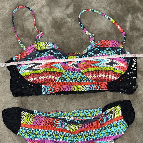 NEW Billabong Swim Colorful Bikini Set w/ Bustier top & Scrunch Bum - Picture 3 of 16